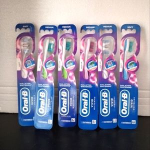 Oral b Toothbrush